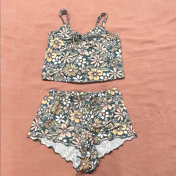 Gilly Hicks Other - Gilly Hicks Multicolor Floral Pajama Set